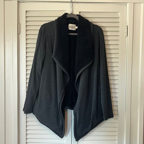 UGG Faux Shearling Wrap small open fleece jacket grey sherpa - Picture 2 of 14